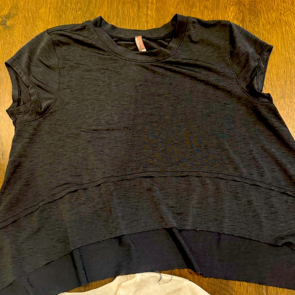 Free People Movement flowy top!